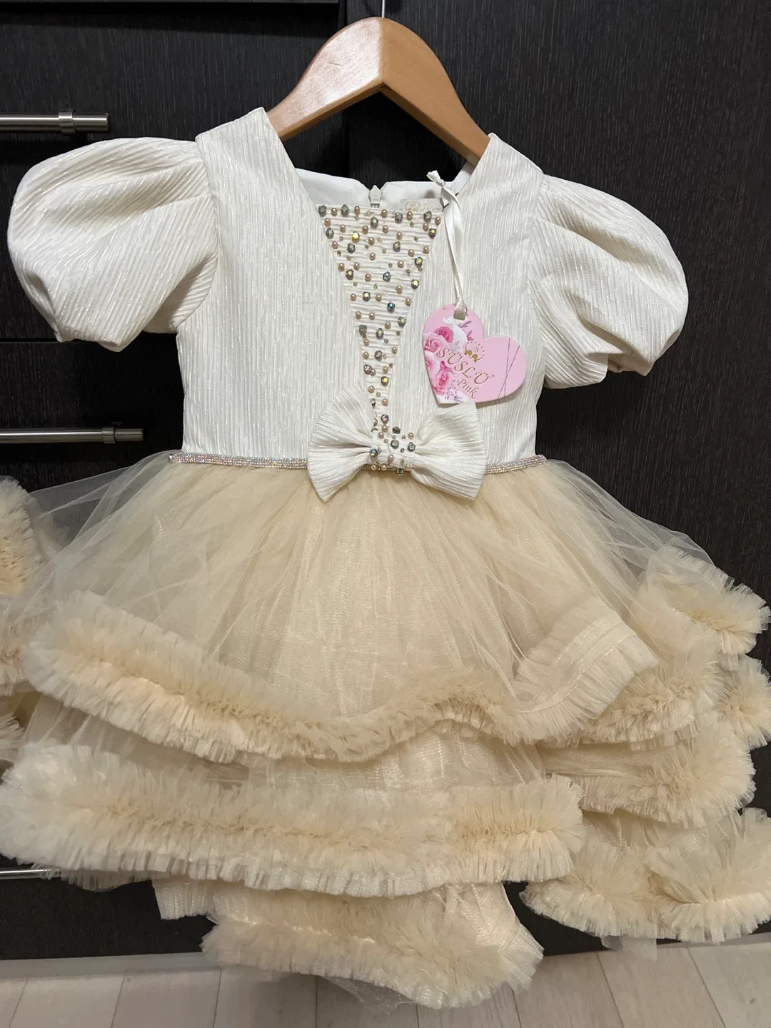 Süslü Pink Girls Dress - Size 4 Years thumbnail