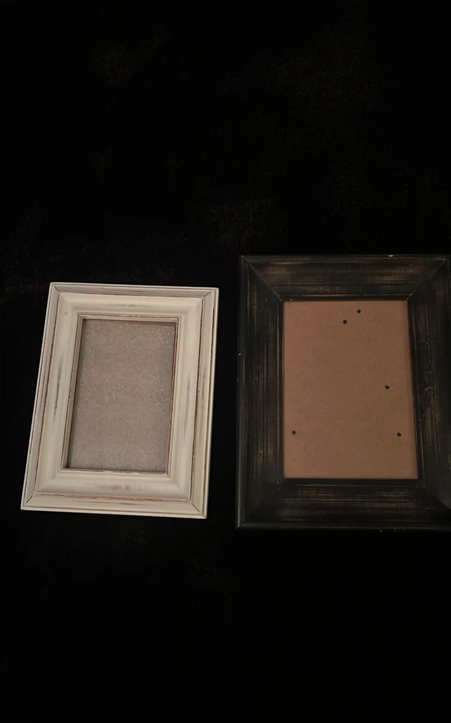 Two Picture Frames - $1 for the pair! thumbnail
