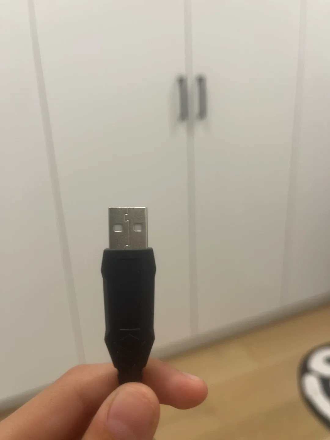 Glorious Model O Gaming Mouse - White image indicator(3)