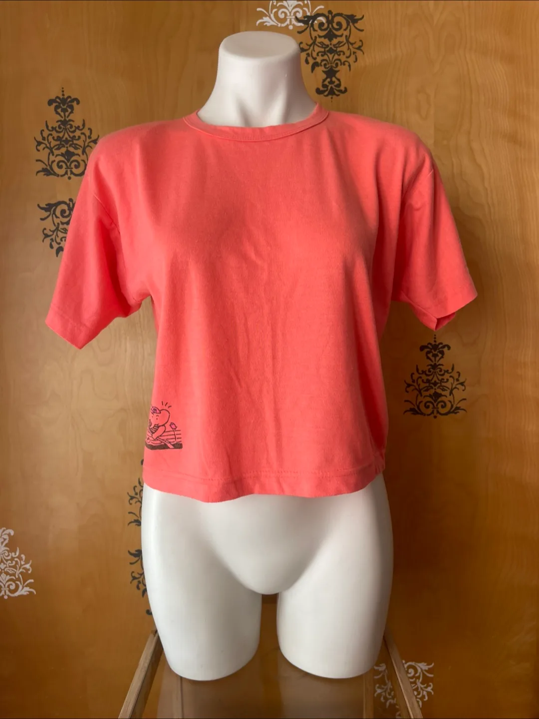 Women’s Vintage 80s  Boho Retro Crop Shirt image indicator(9)