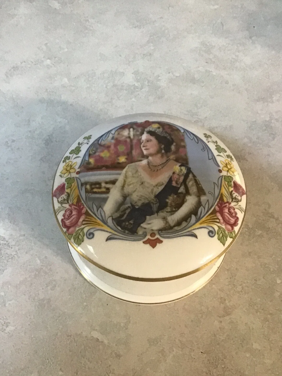 Queen Elizabeth 80th Birthday Commemorative Box