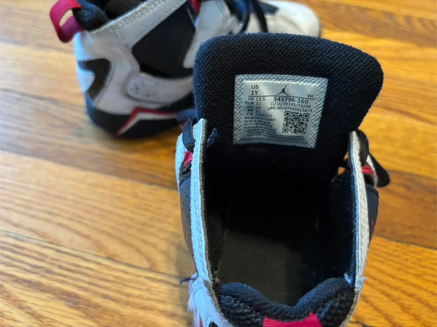 Air Jordan 7 Retro Toddler Size 1Y image indicator(4)