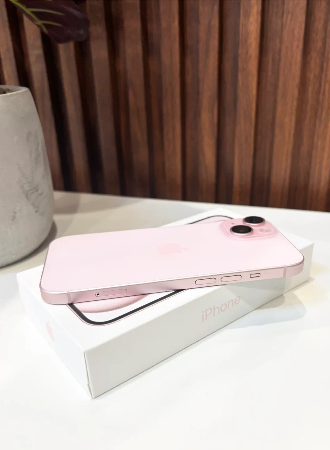 Apple iPhone 15 Pink 🌸 thumbnail