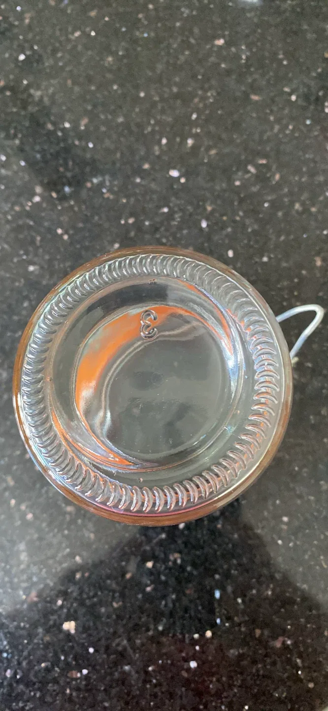 Set of 8 Glass Jars with Orange Lids image indicator(3)