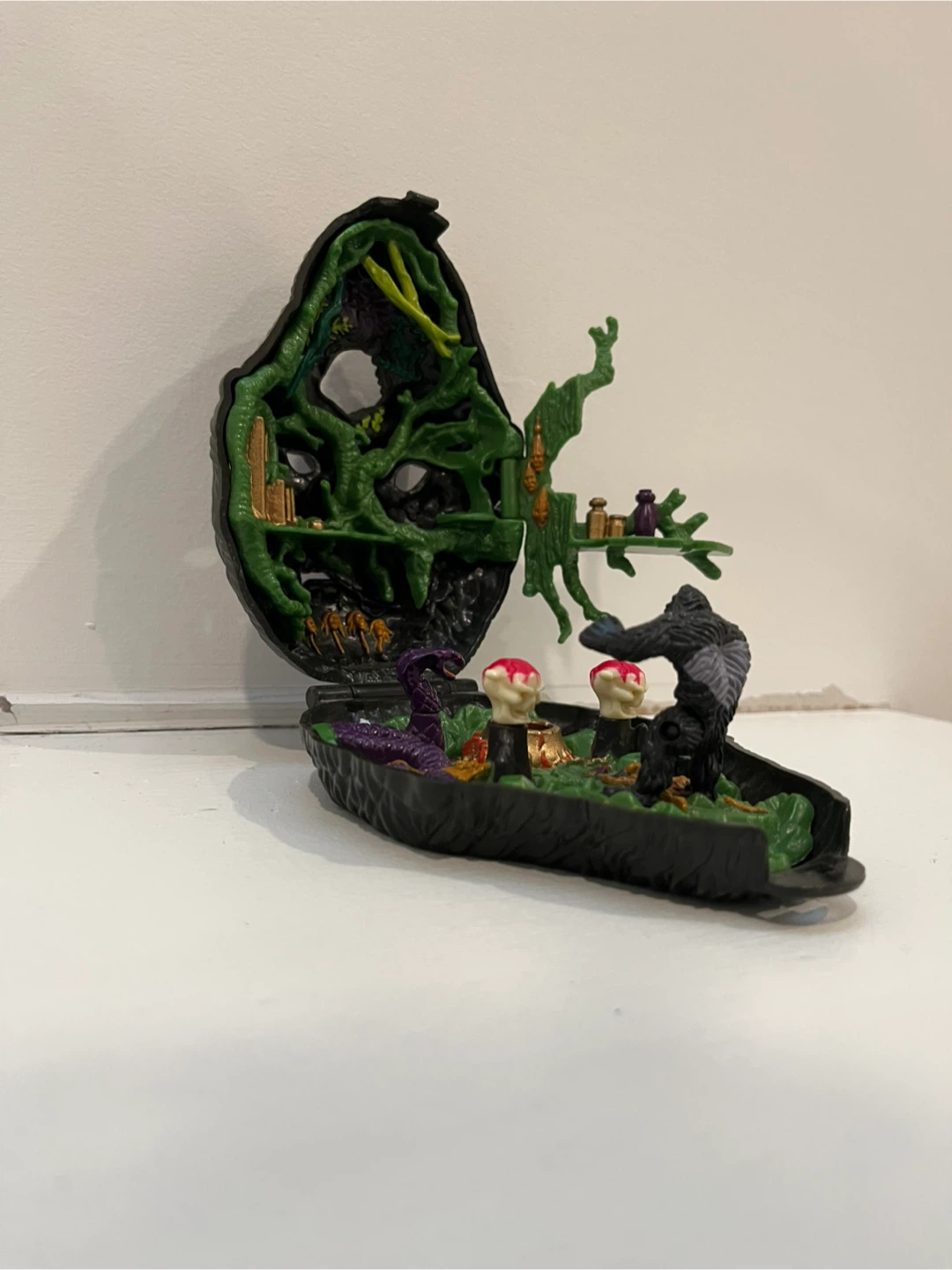 Mighty Max Tangles With the Ape King - photo 2