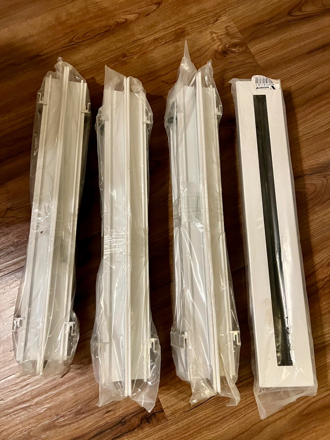 New Airvector ALS17-E-1 22" White Linear Diffuser