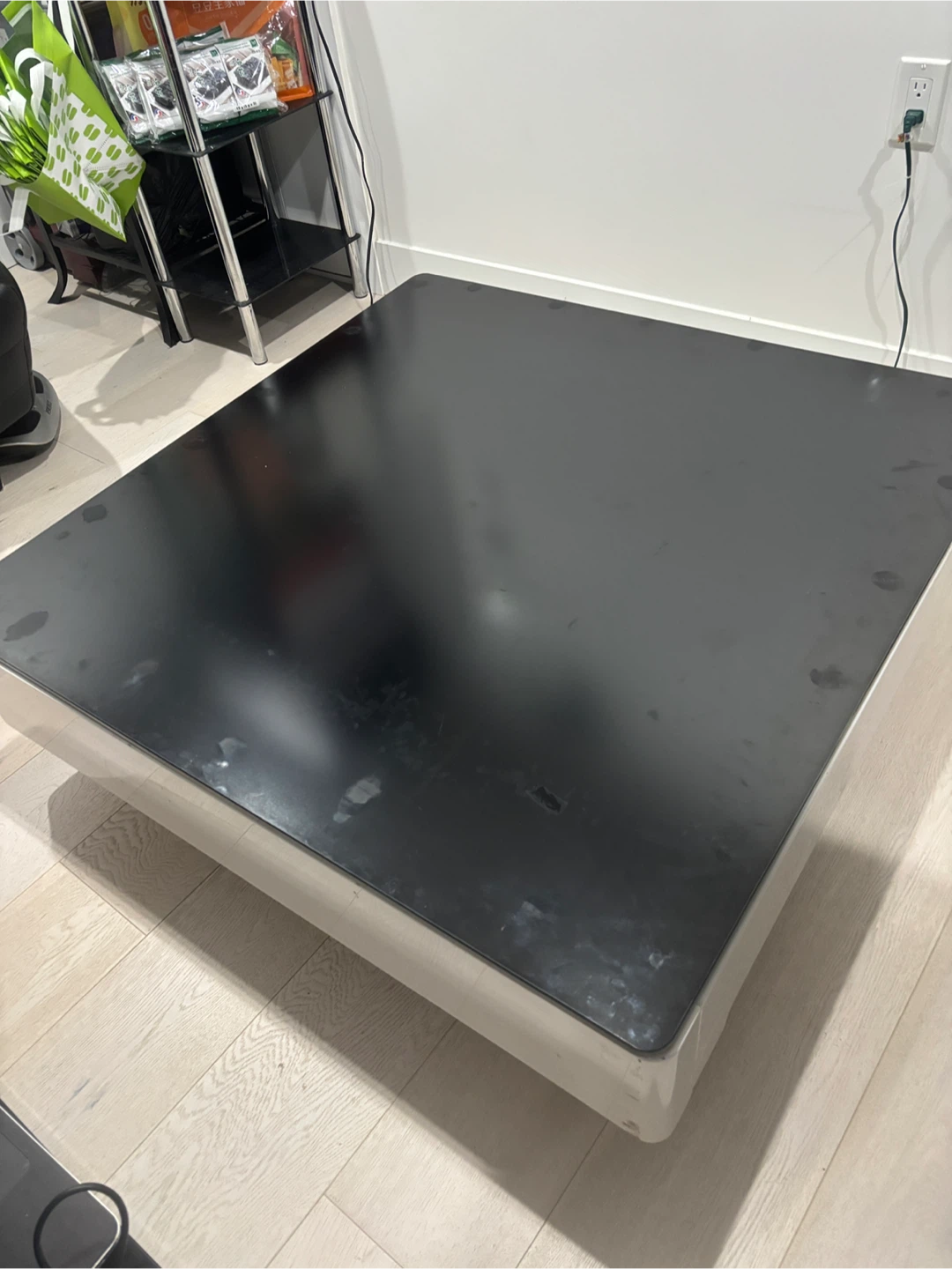 Coffee table（120cm*120cm*30cm