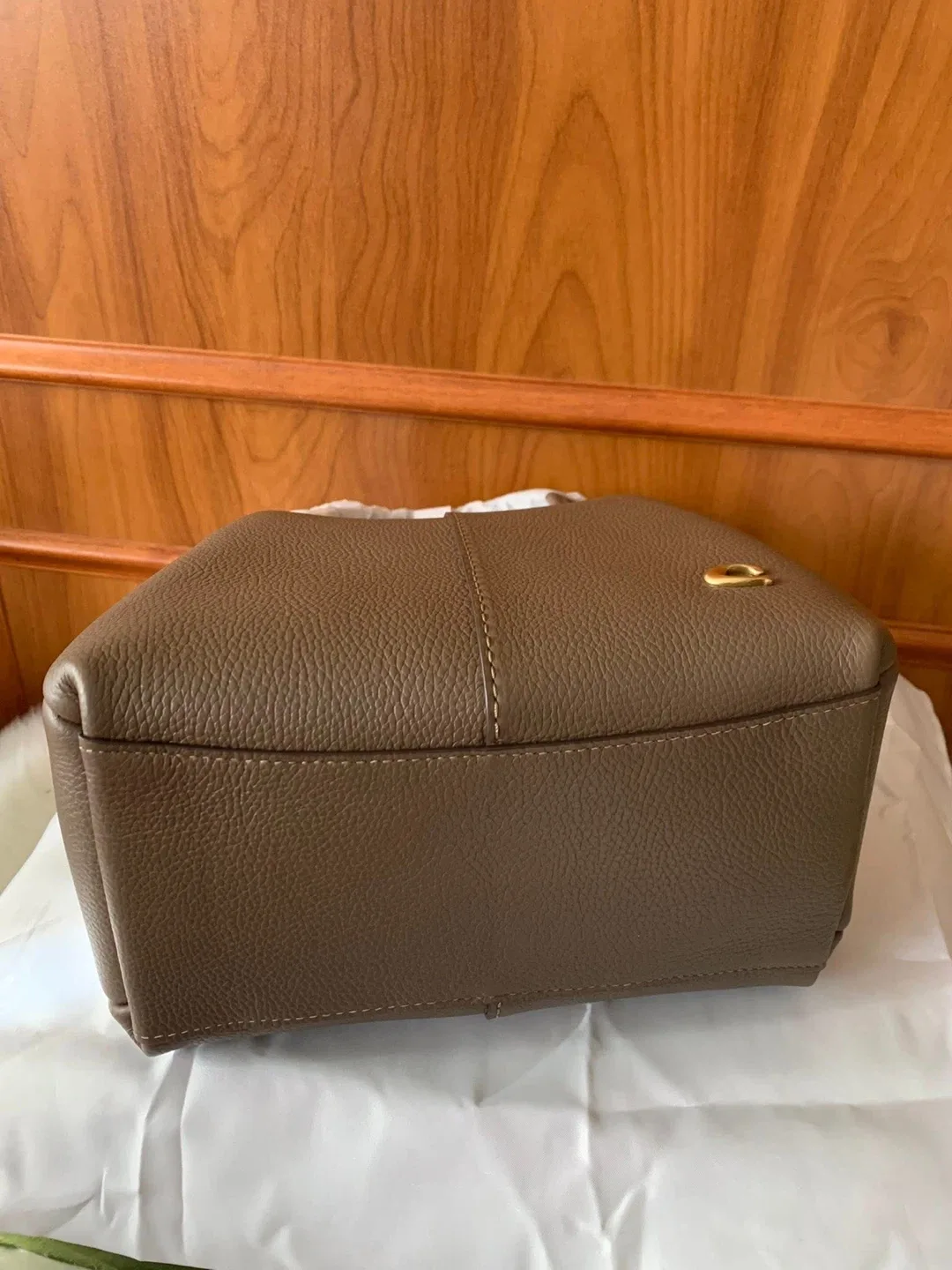 Lana 23 Shoulder Bag image indicator(6)