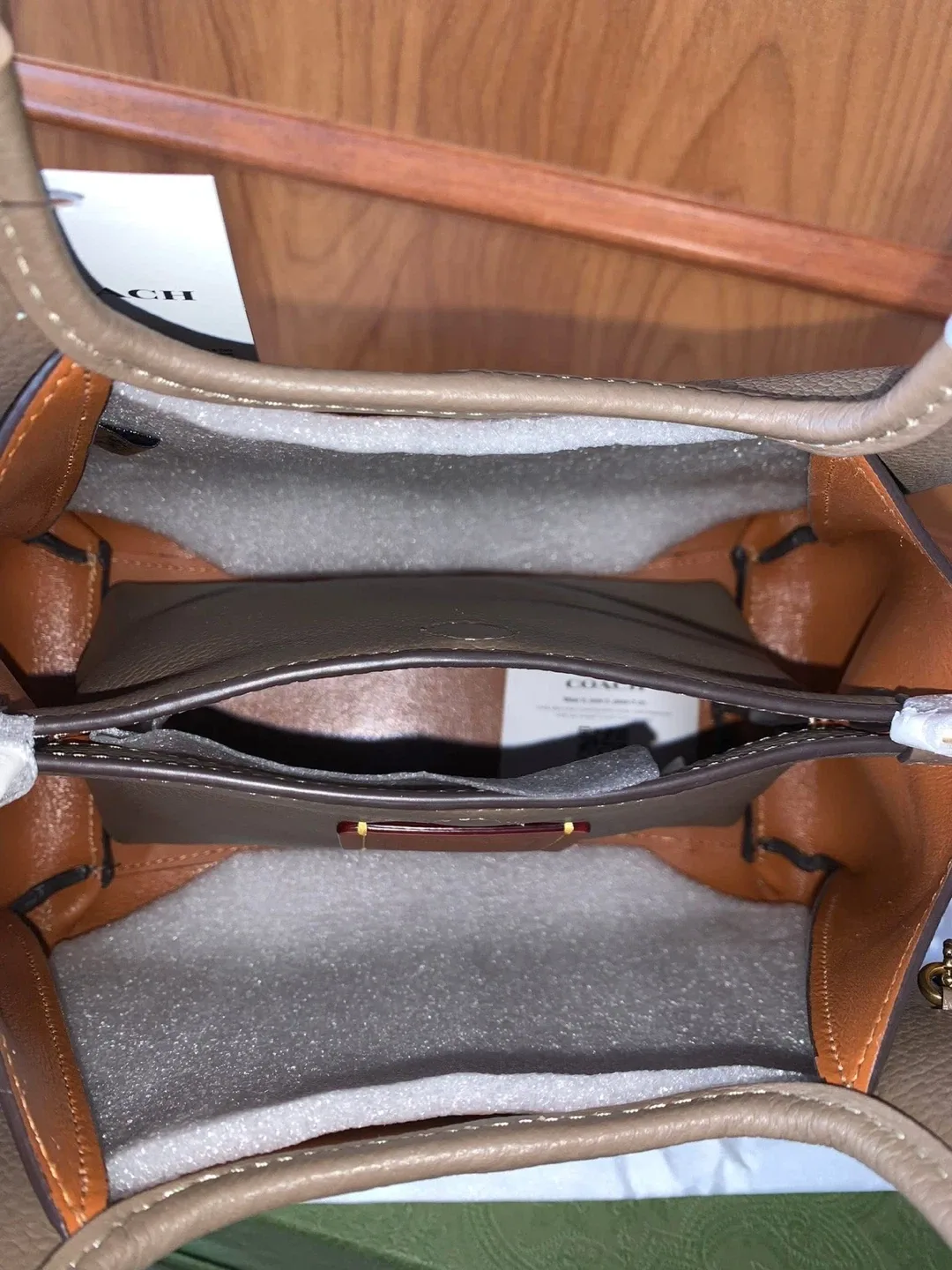 Lana 23 Shoulder Bag image indicator(7)