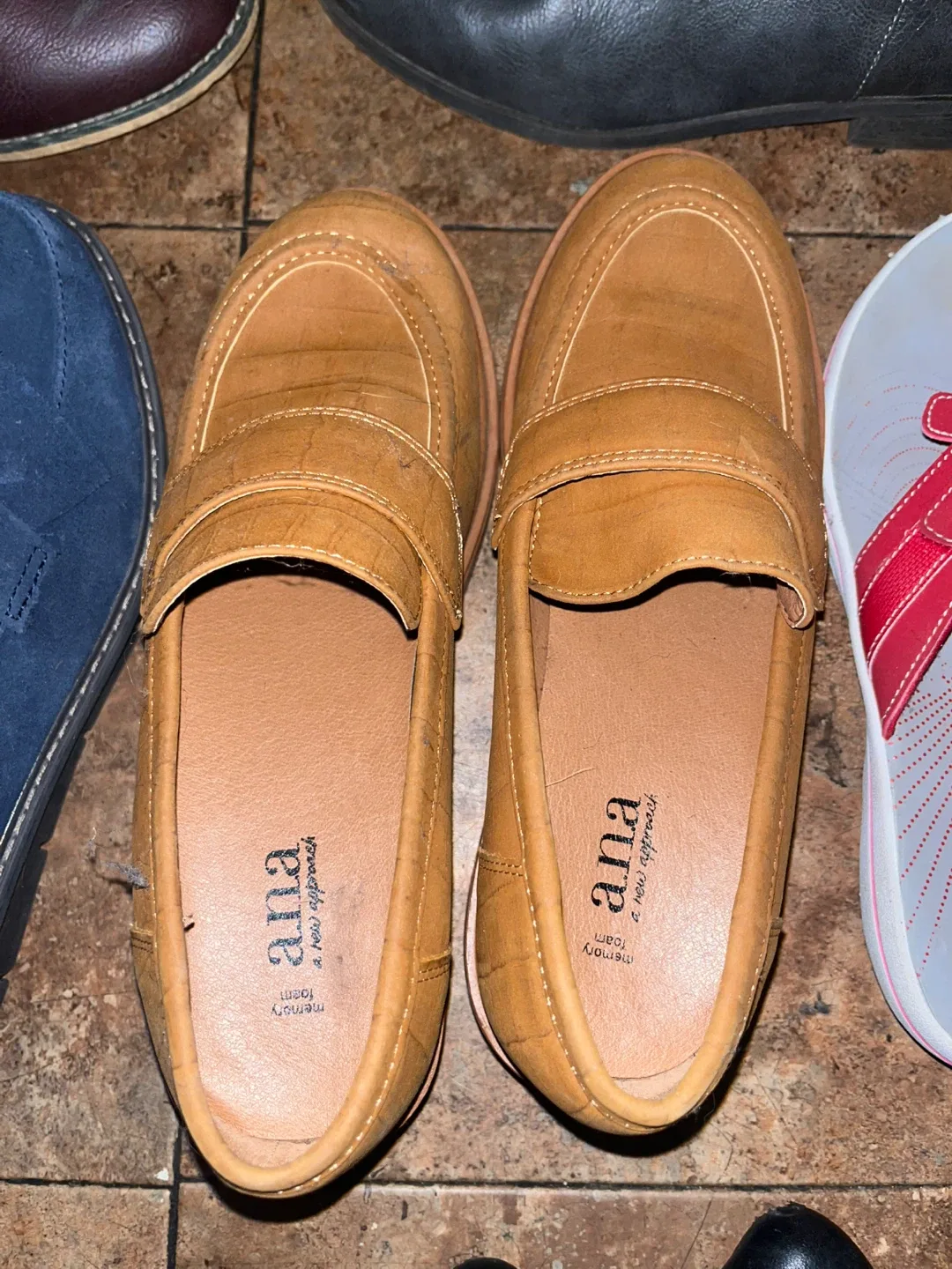 Mixed Shoes Lot - Time and Tru, Sam & Libby - Size 8 image indicator(7)