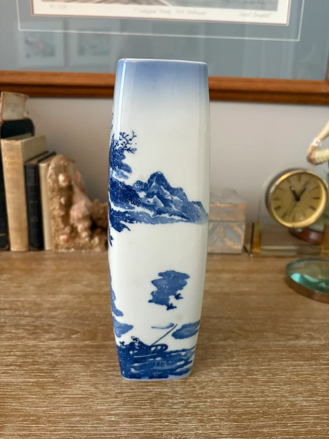 Vintage Made in Japan Blue & White Vase image indicator(2)
