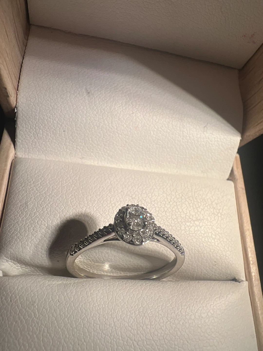 10 k Diamond Halo Ring - photo 2