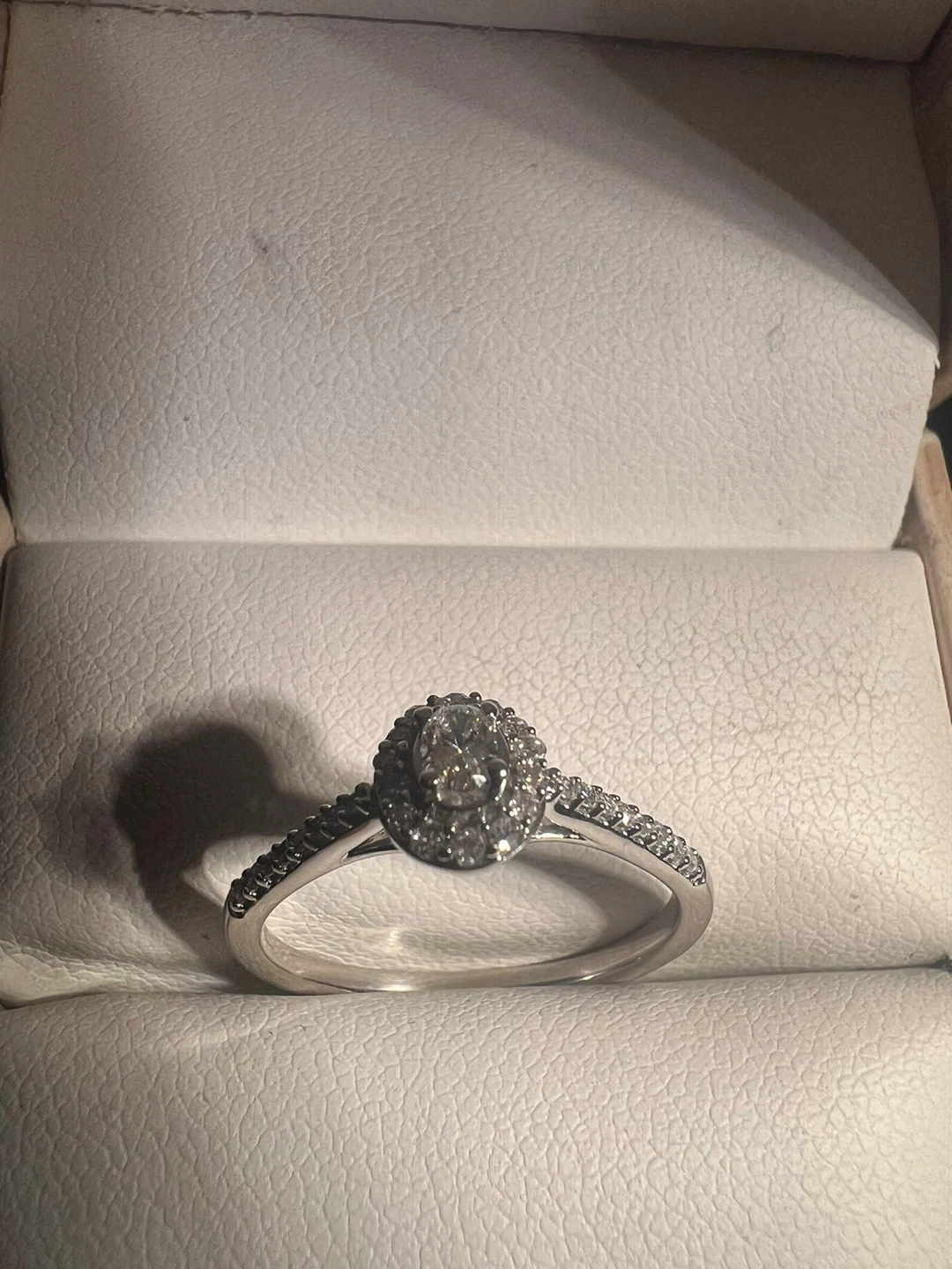 10 k Diamond Halo Ring - photo 5