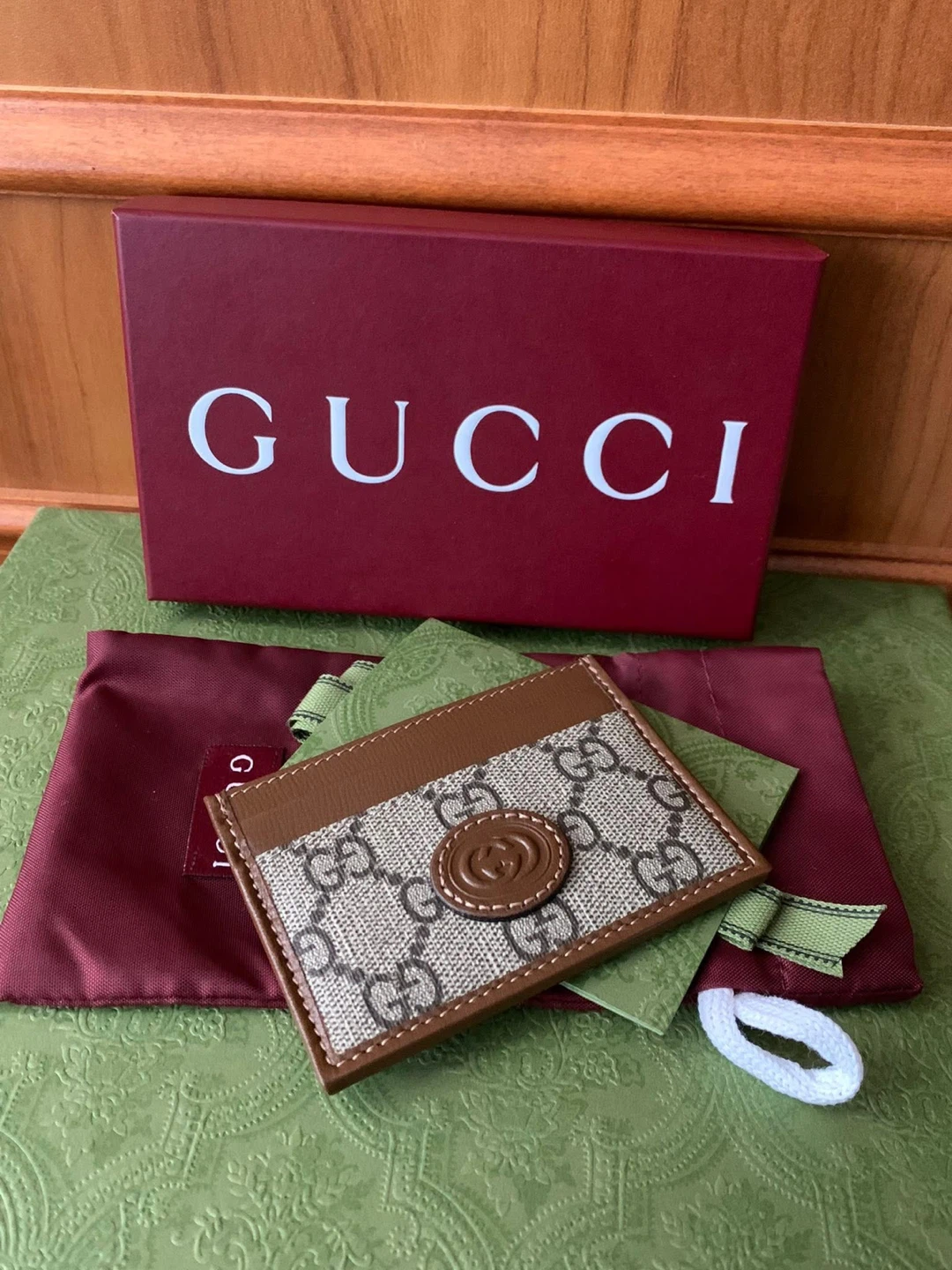 Brand New Gucci Card Case - Unisex
