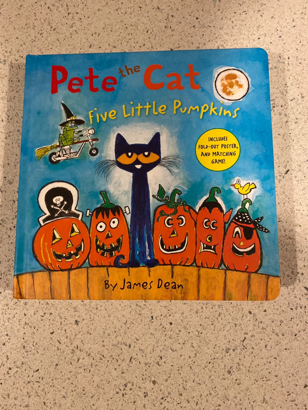🥕 Pete the Cat: Five Little Pumpkins by James Dean
