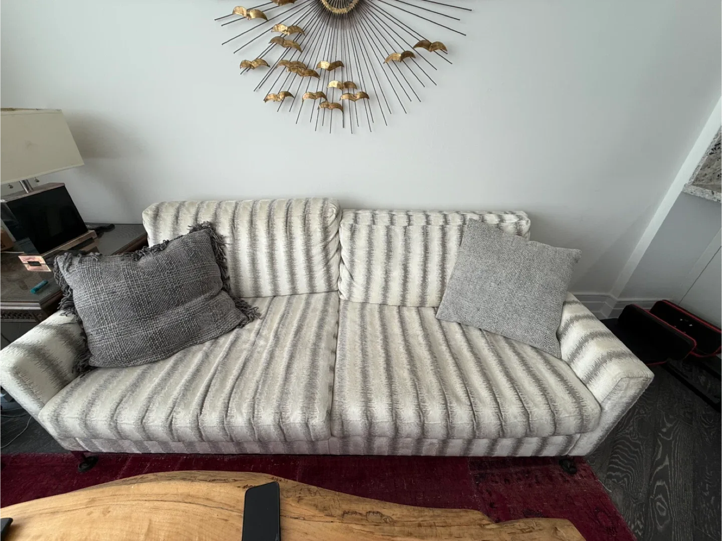Striped Sofa with Pillows image indicator(3)