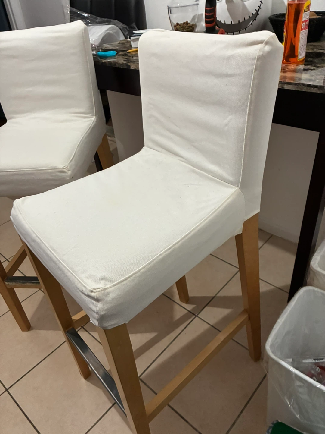 White Bar Stool with Wooden Legs - photo 4