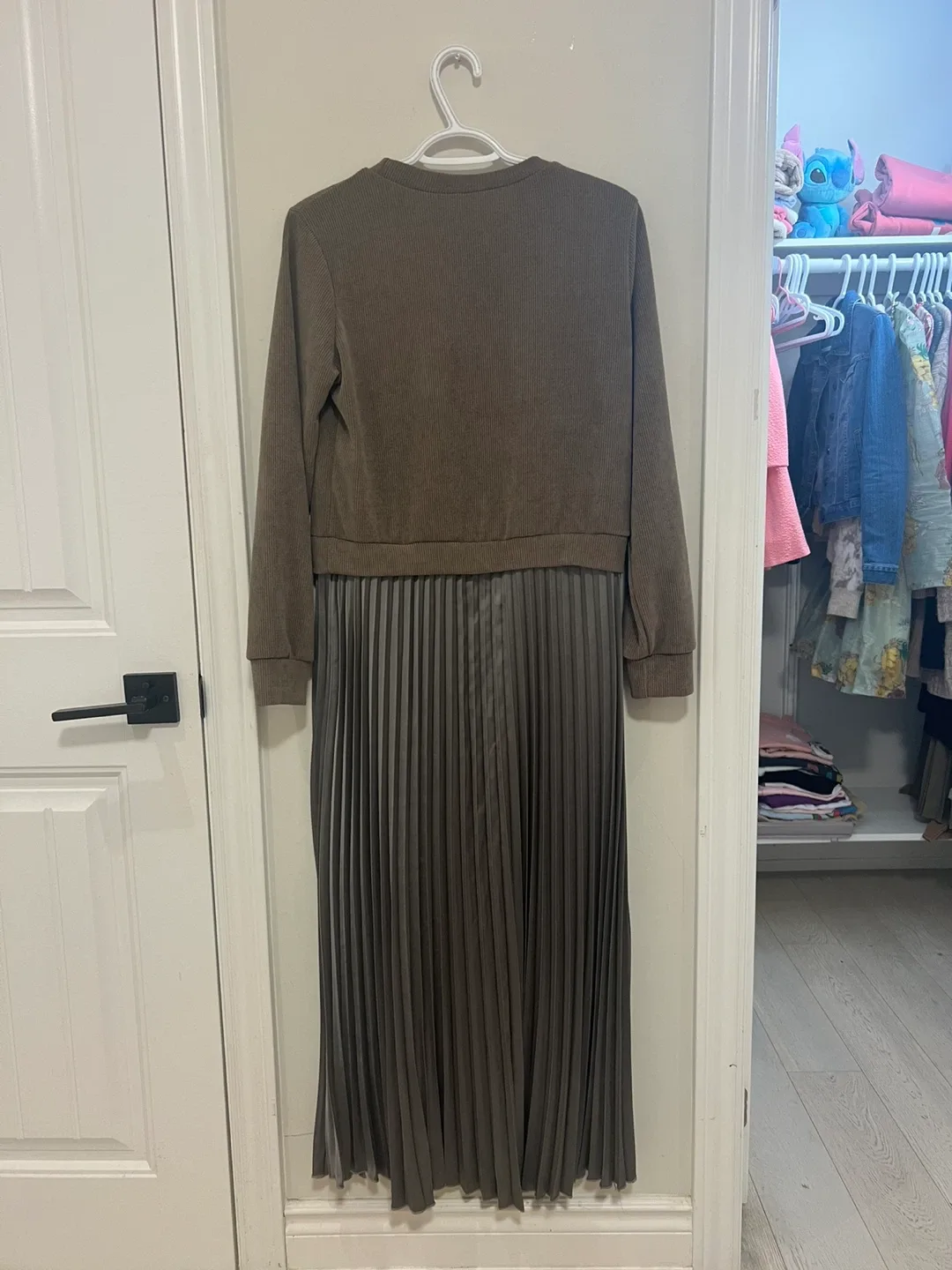 Brown Pleated Midi Dress medium image indicator(4)