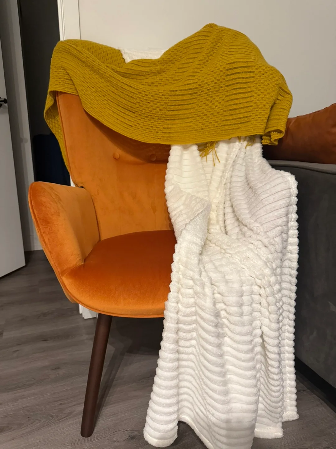 Wayfair Velvet Chair thumbnail