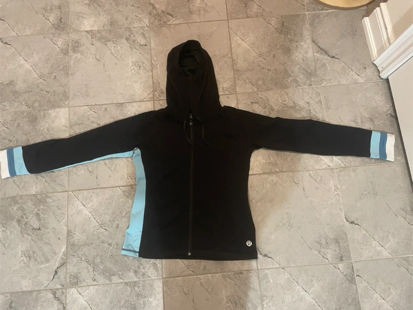 Lululemon Define Jacket - black/blue, size M image indicator(4)