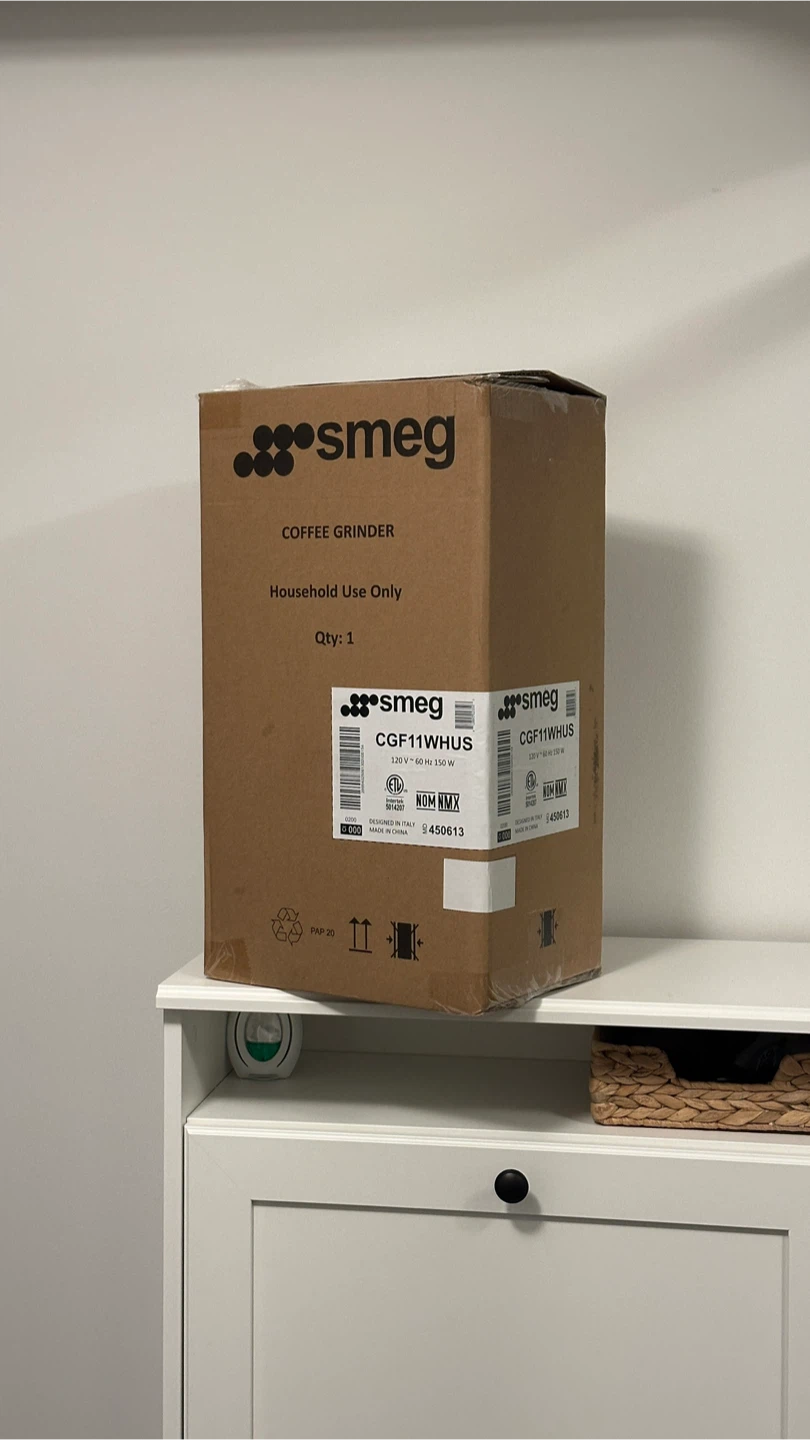 Smeg CGF11WHUS Coffee Grinder - White - photo 2