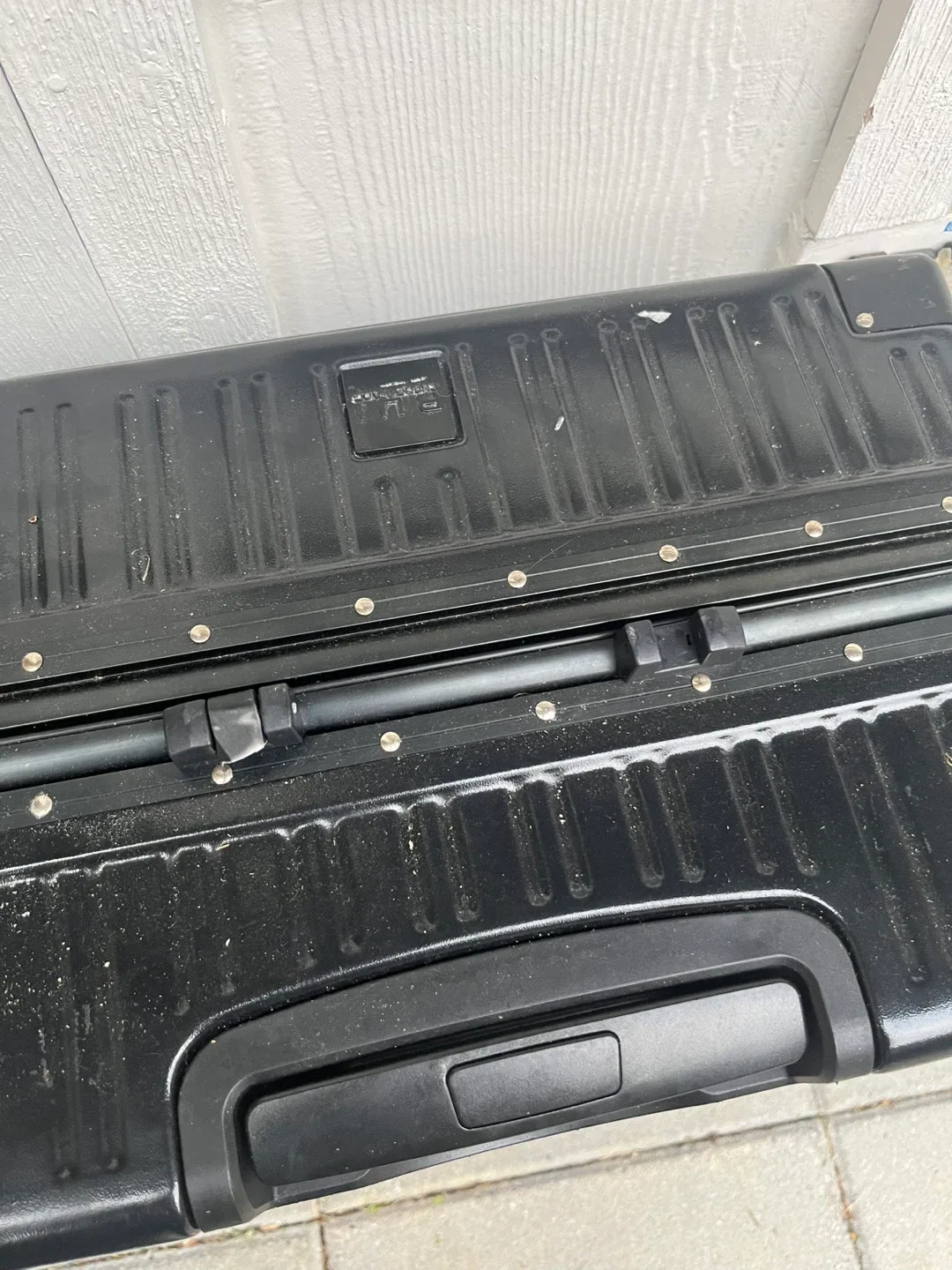 Black Suitcase image indicator(2)