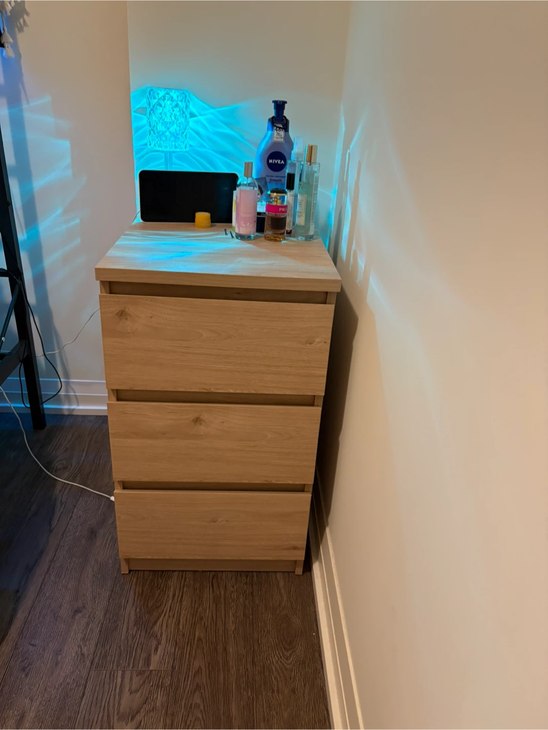 3-Drawer Chest