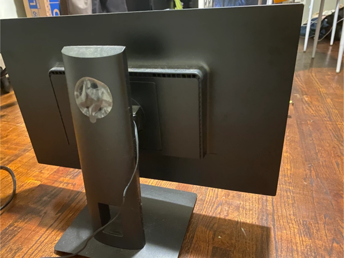 HP Monitor - HDMI, VGA Ports - photo 2