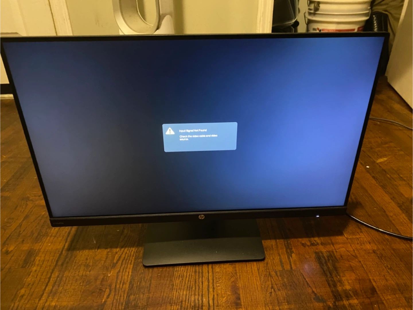 HP Monitor - HDMI, VGA Ports