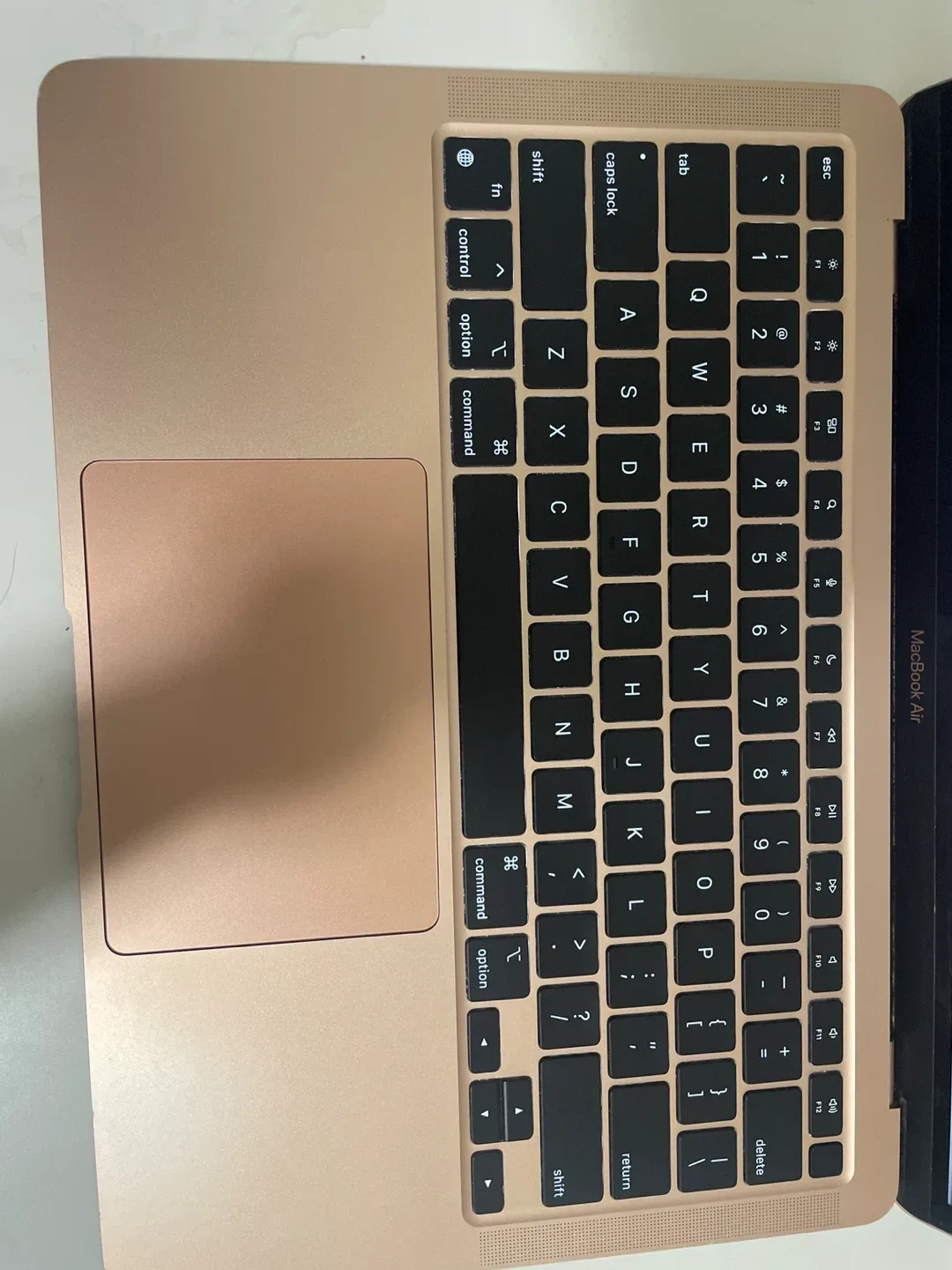 Apple MacBook Air - Broken Screen image indicator(3)