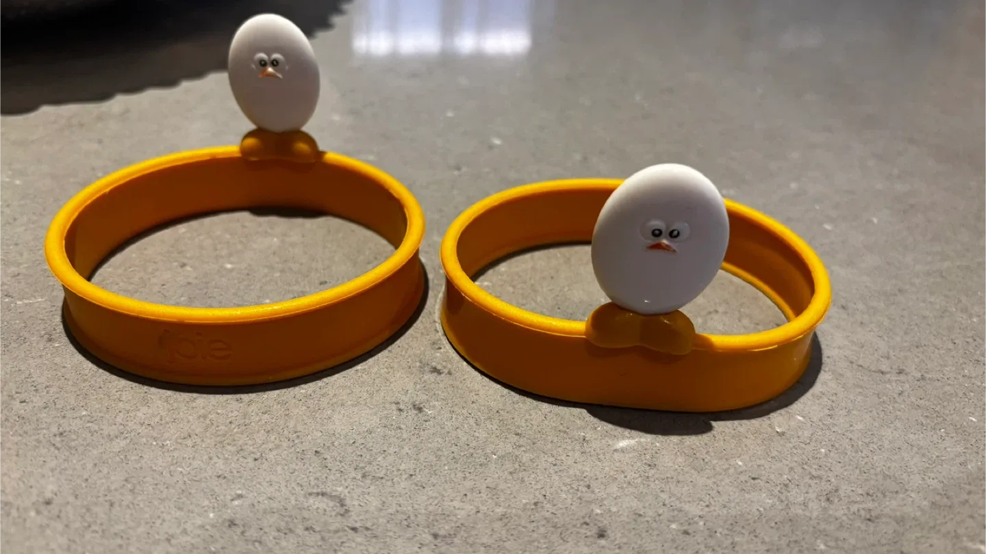 (2) Joie Roundy Silicone Egg Rings image indicator(4)