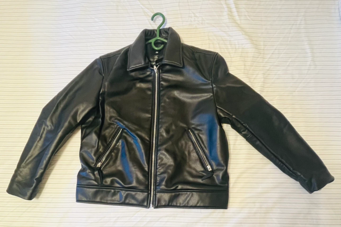 H&M Black Faux Leather Jacket - Size L - photo 4