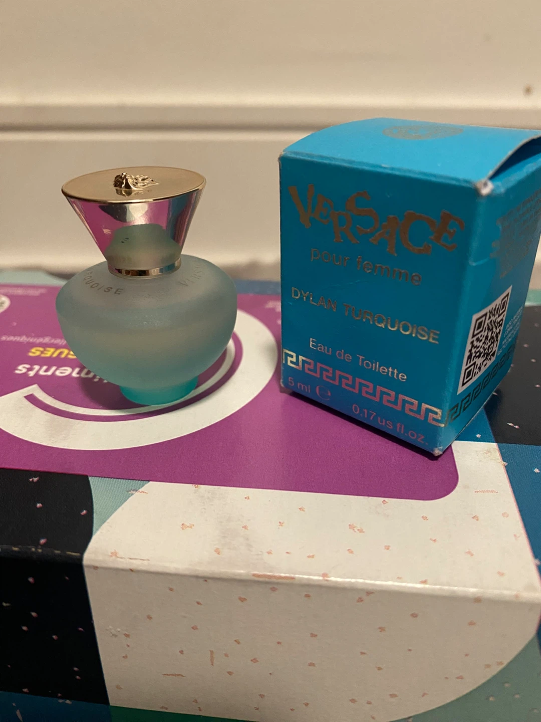 Versace Dylan Turquoise Eau de Toilette (Mini) 5ml - photo 2
