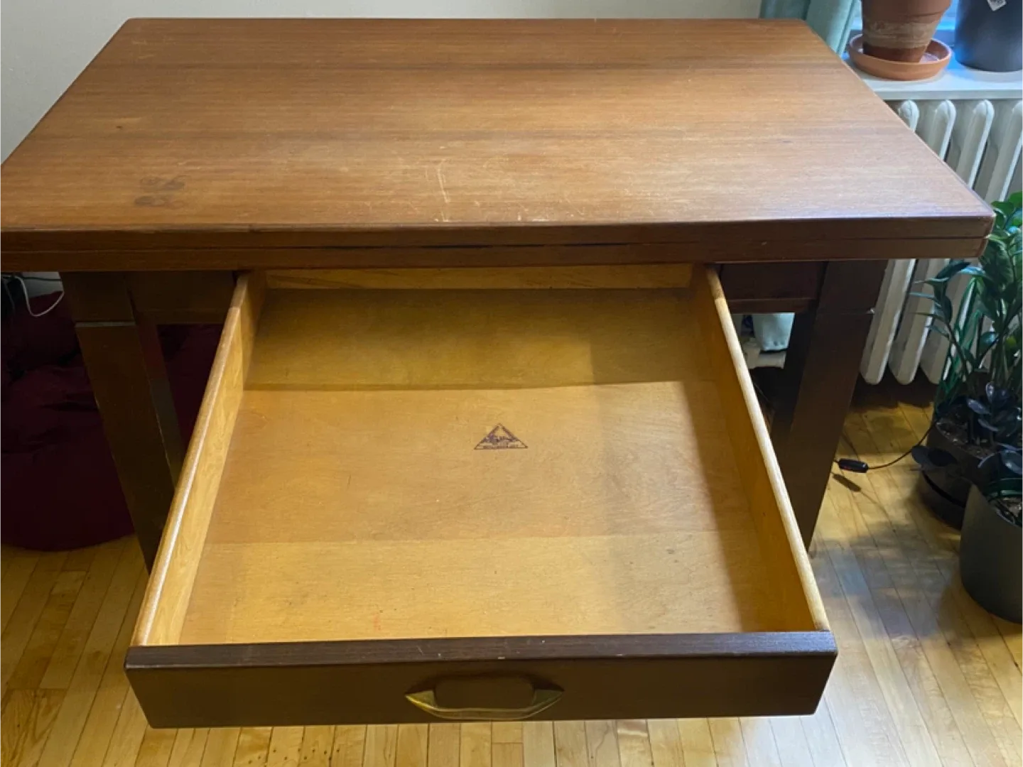 Vintage Wood Desk - 42" x 27.5" x 30.5" image indicator(7)