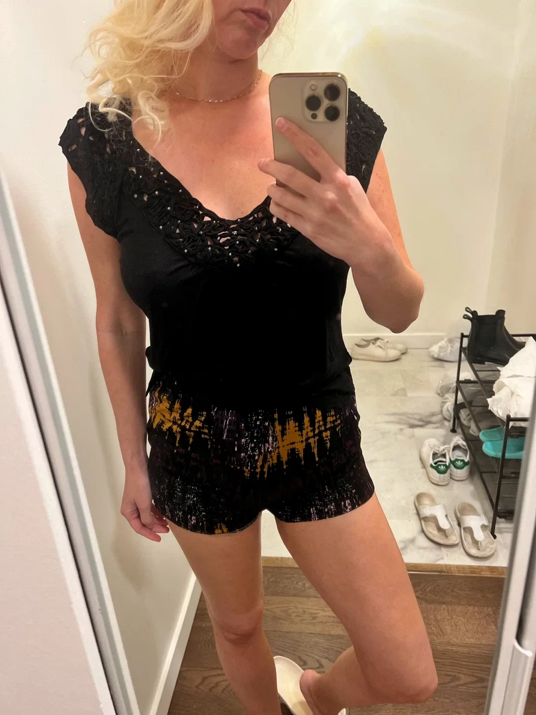 Black top image indicator(3)