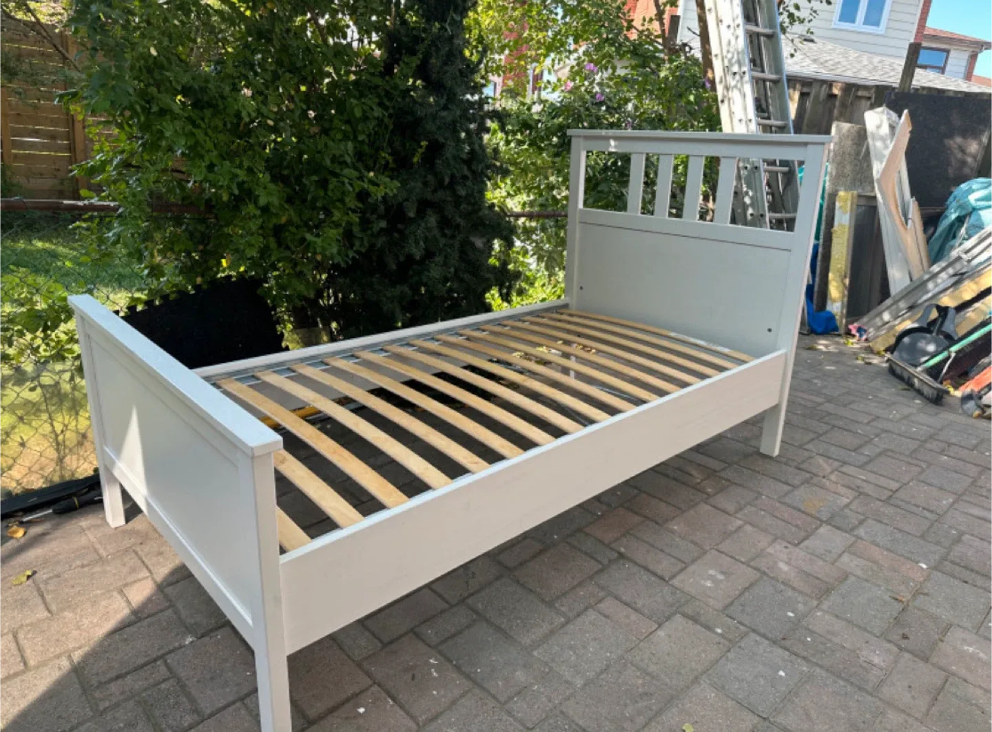 White Twin Bed Frame W40 L78