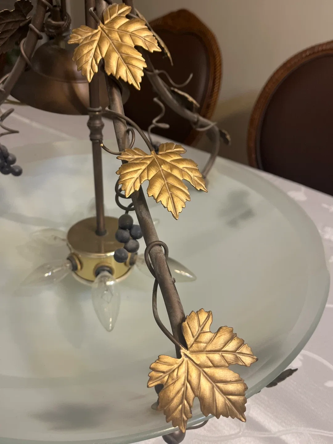 Vine & Leaf Chandelier image indicator(2)