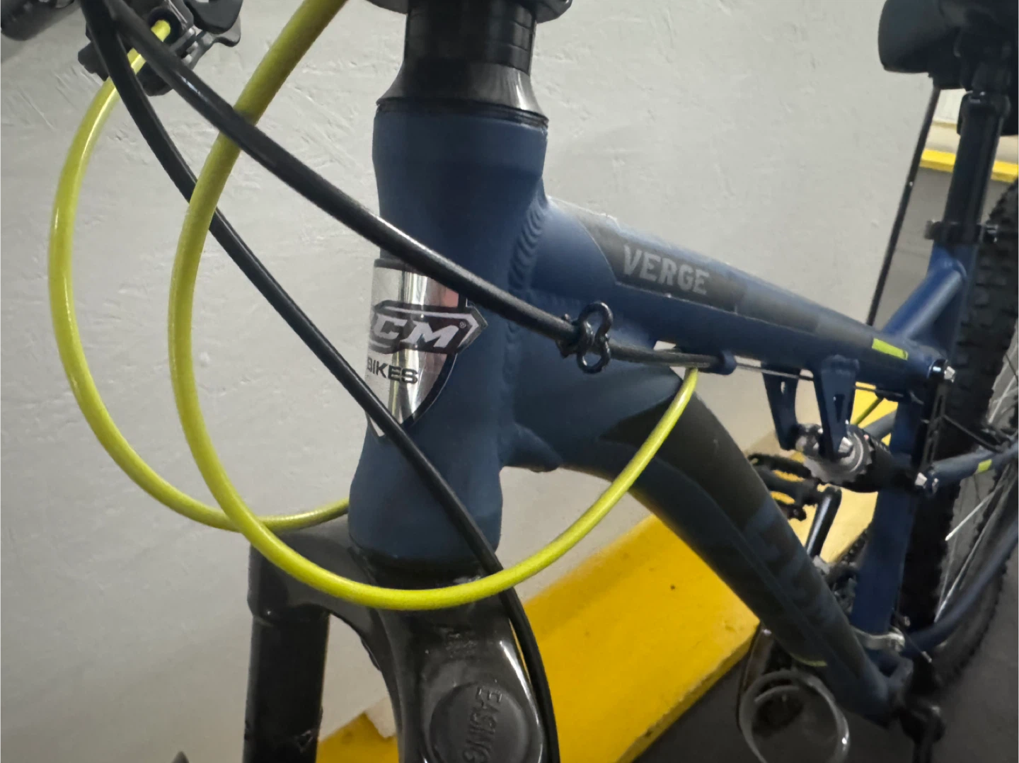 CCM Verge Mountain Bike - Blue - photo 3