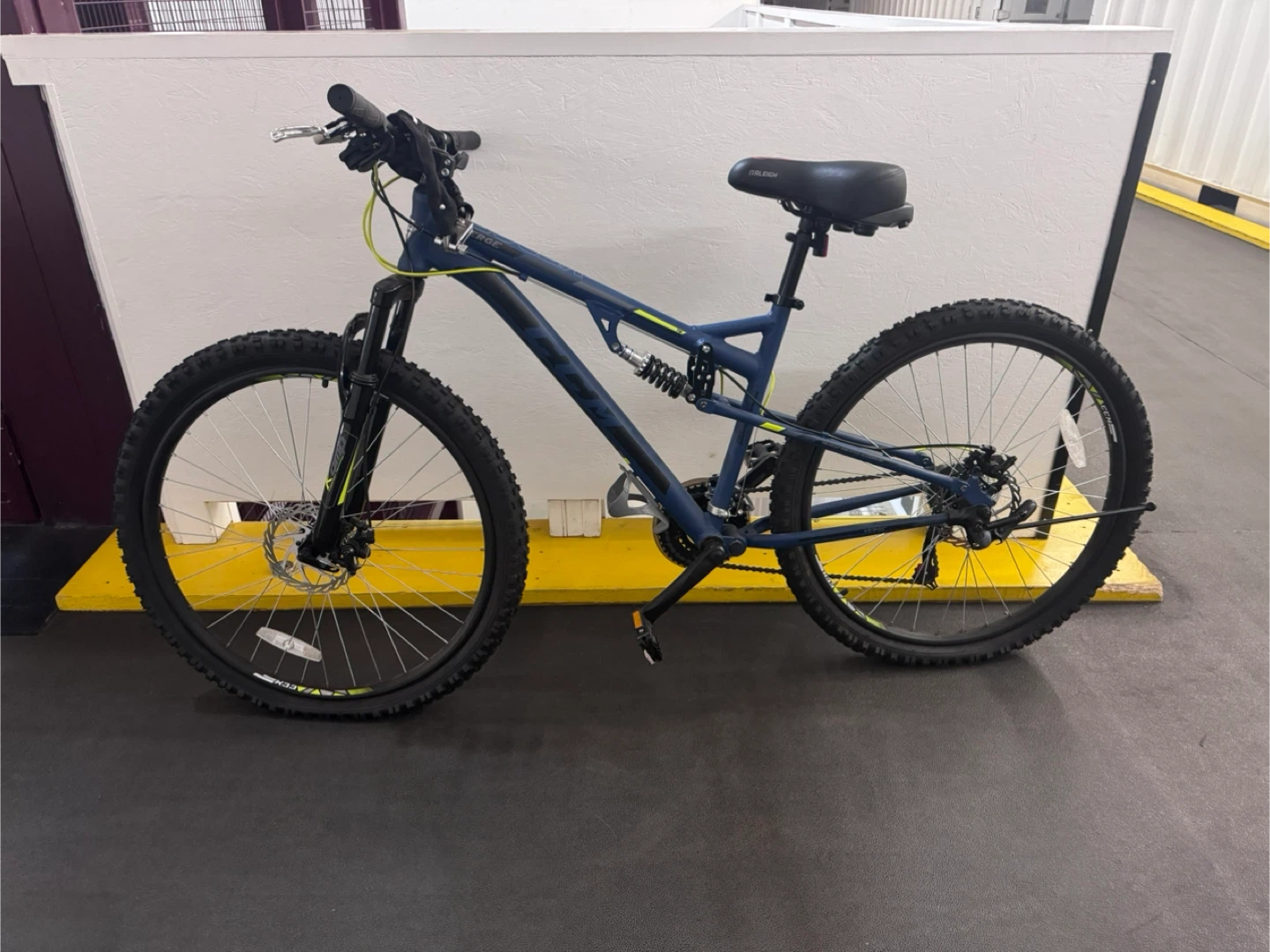 CCM Verge Mountain Bike - Blue
