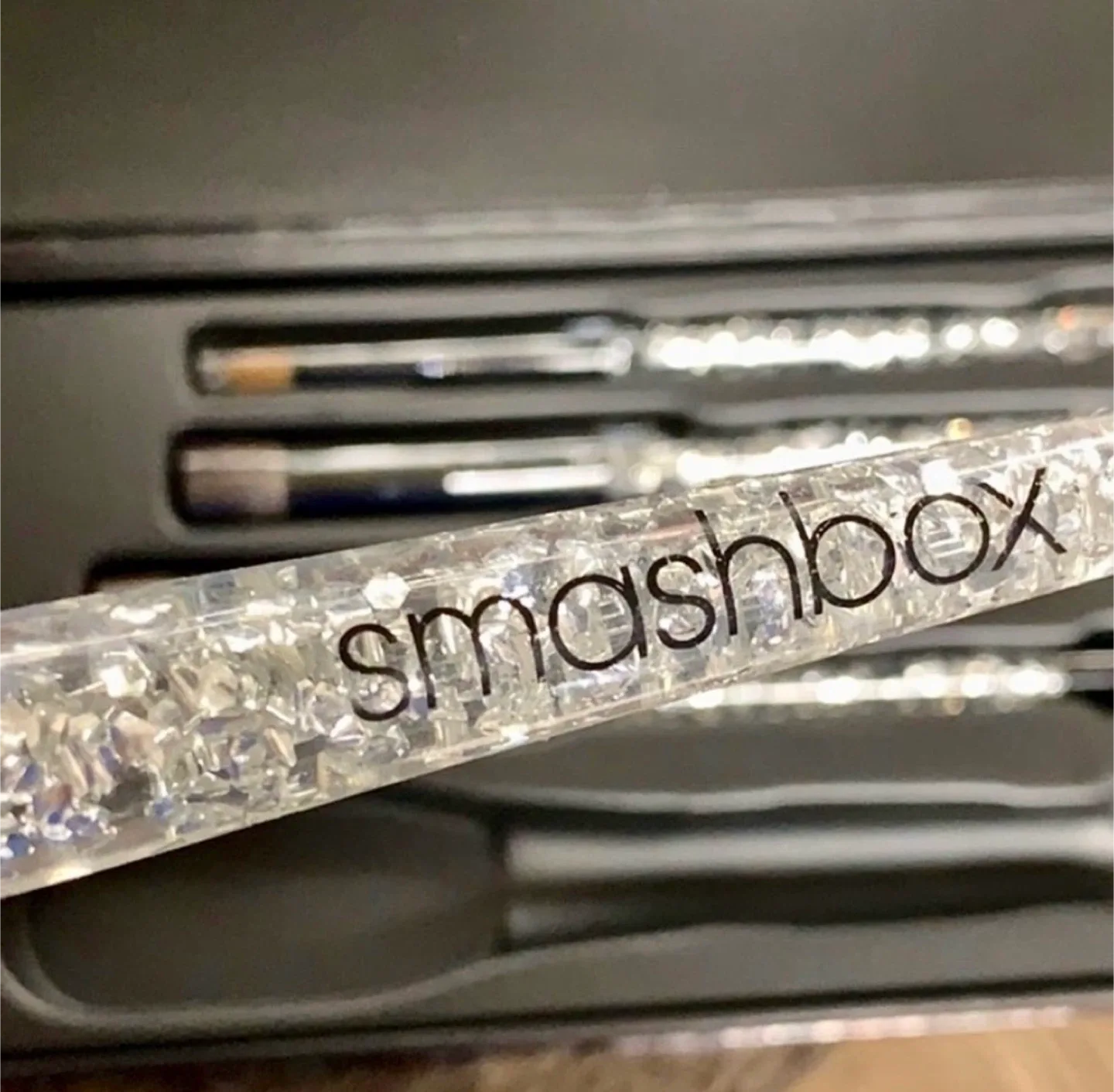 BNIB SMASHBOX Limited Edition “On The Rocks” Makeup Brush Set image indicator(4)