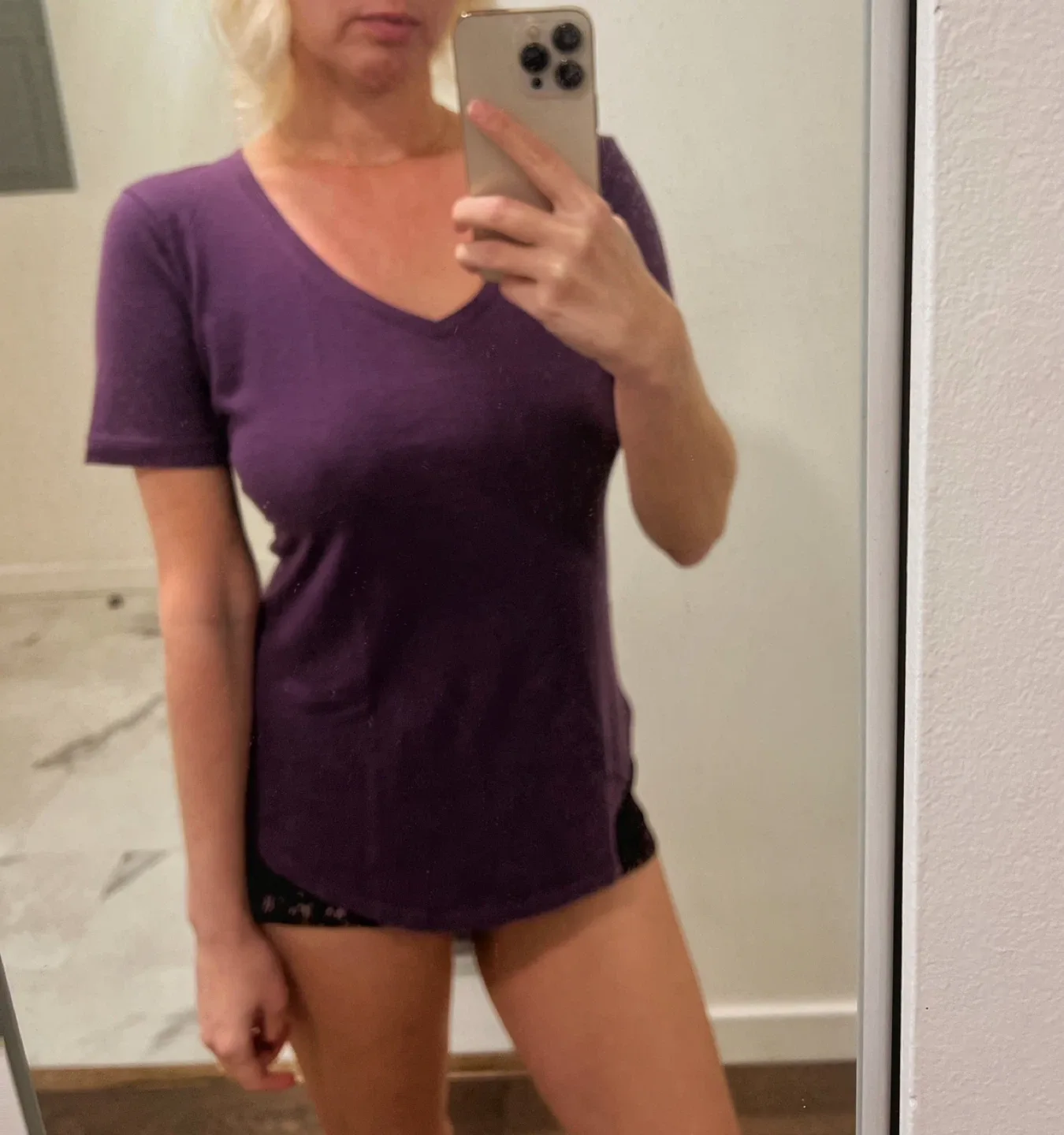 3$ Long sleeve tees and sweaters image indicator(4)