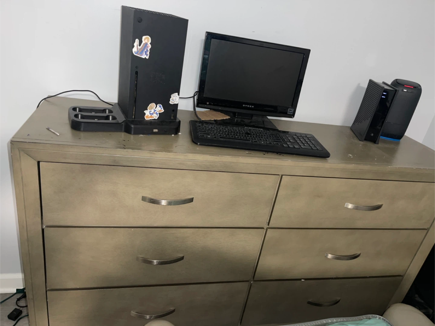 Dresser and nightstand
