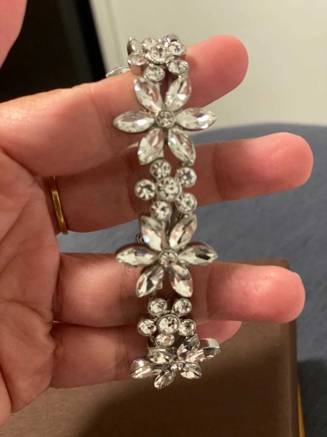New Silver Tone  Flower Stretch Bracelet - photo 4