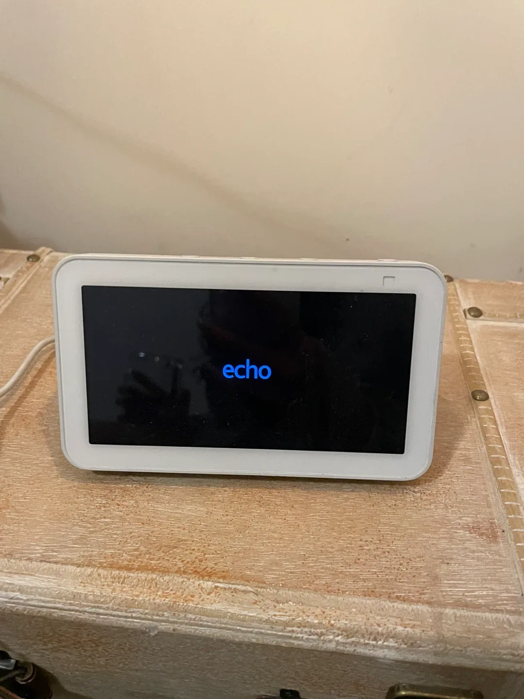 Amazon Echo Show 5 - White thumbnail