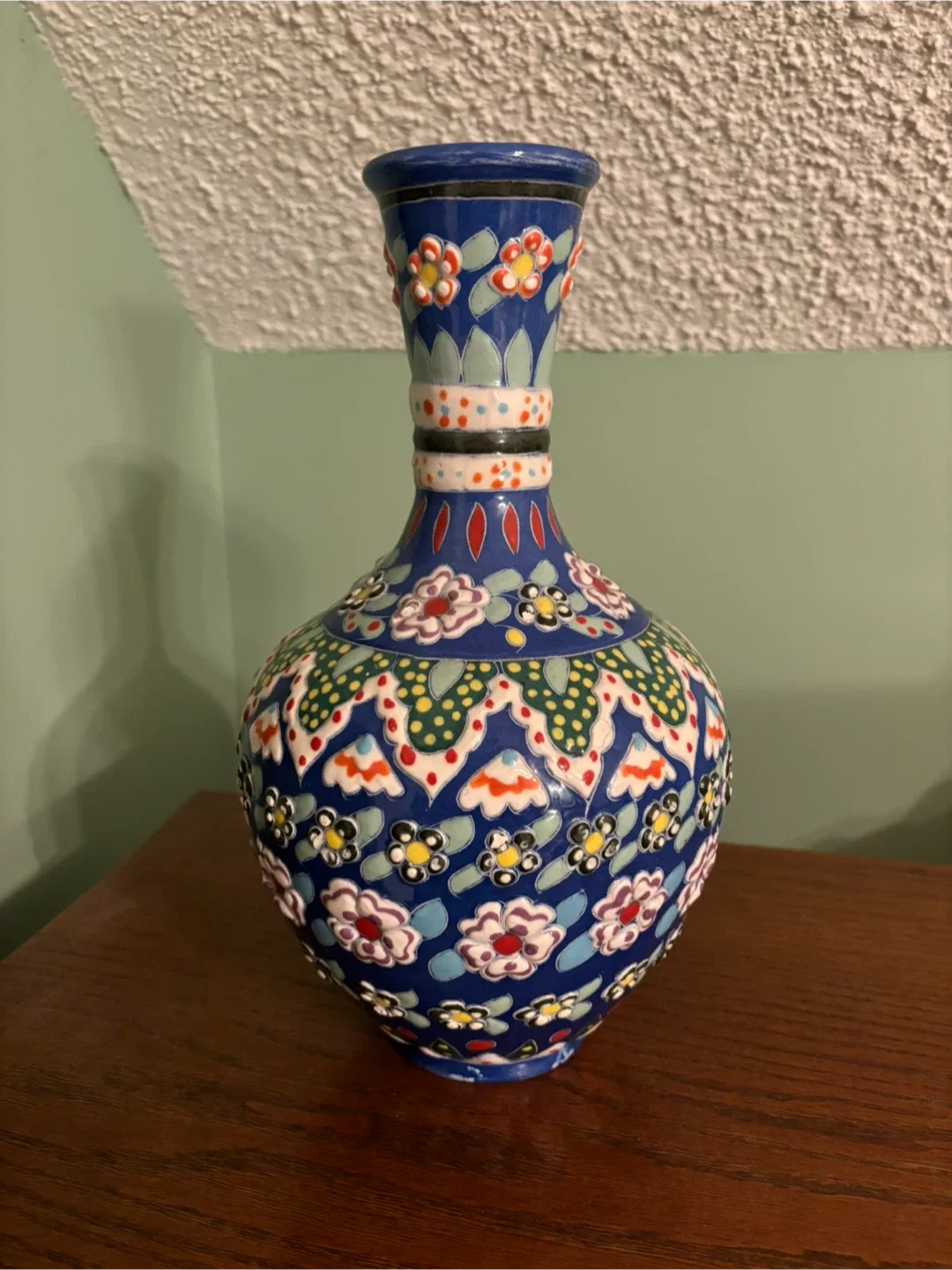 Decorative multicolour Vase image indicator(2)