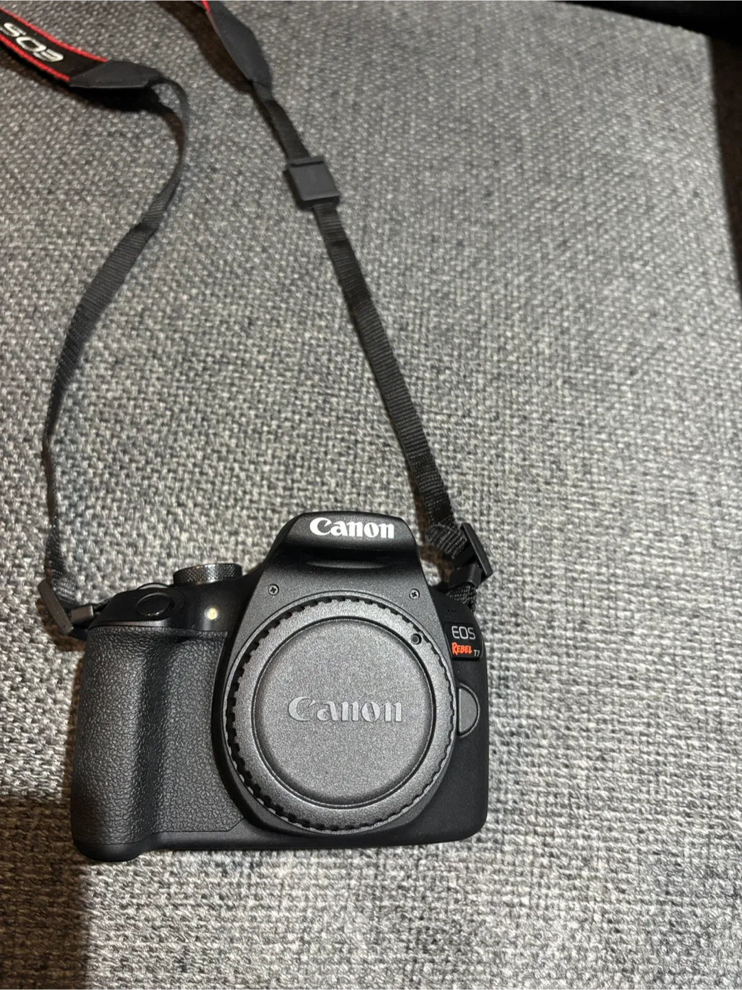 Canon EOS Rebel T7 DSLR Camera image indicator(2)