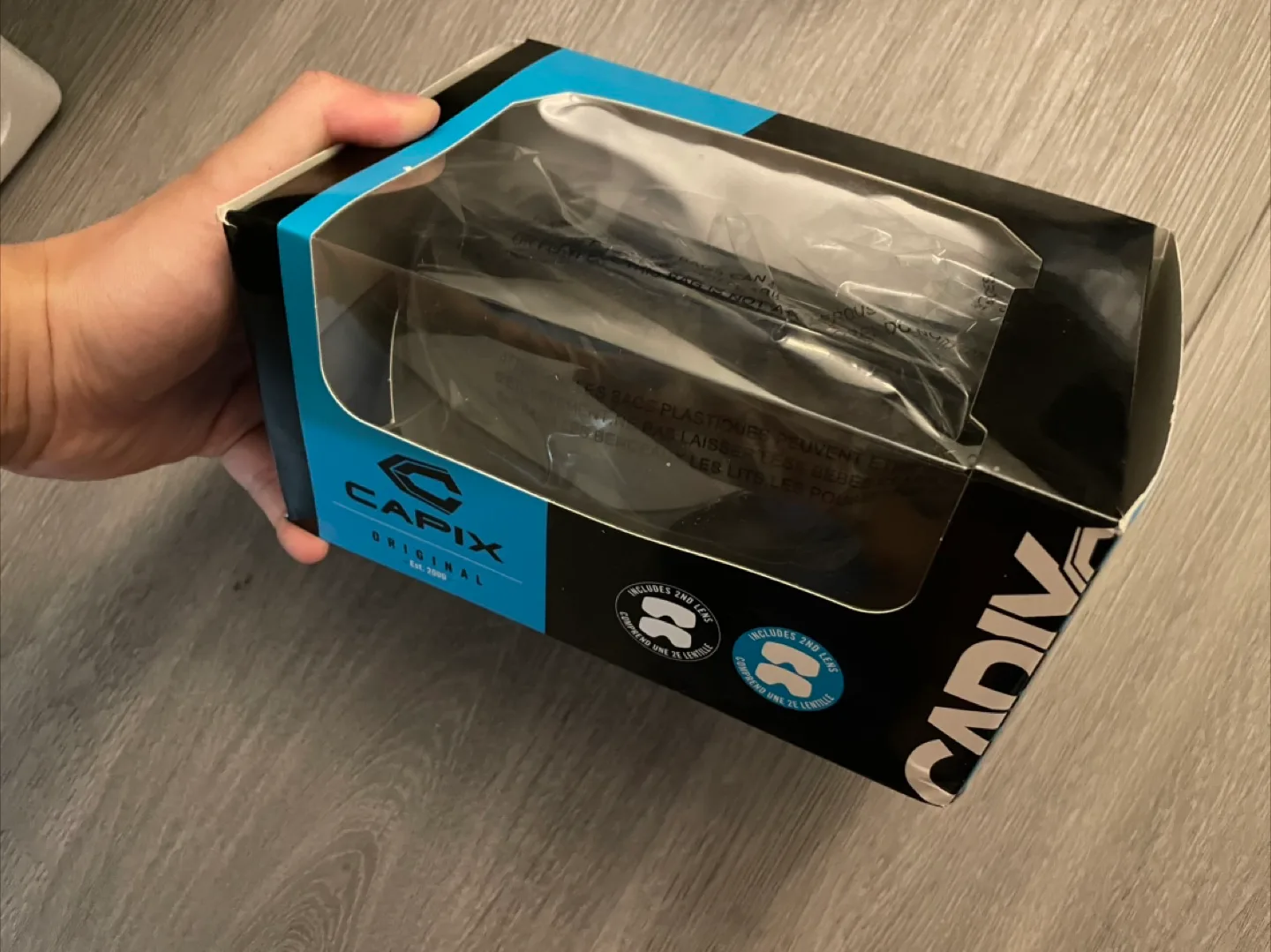 Capix Snow Goggles with Extra Lens - New in Box! image indicator(3)