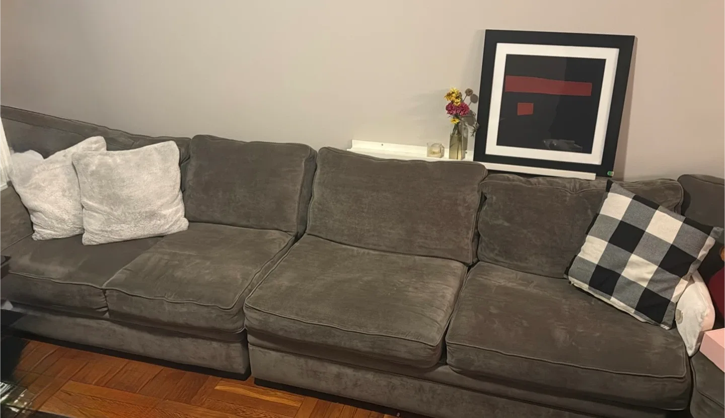 Garage sale /Furniture Sale Monday October 27th, 2025 image indicator(5)