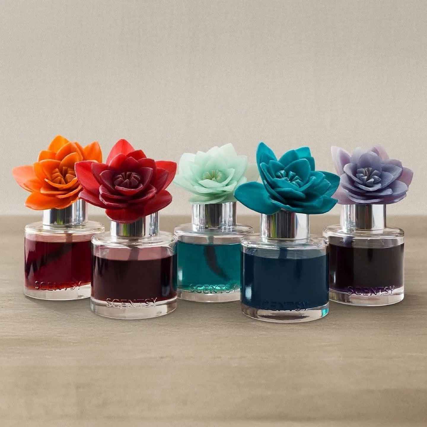 Scentsy Holiday Christmas Flowers