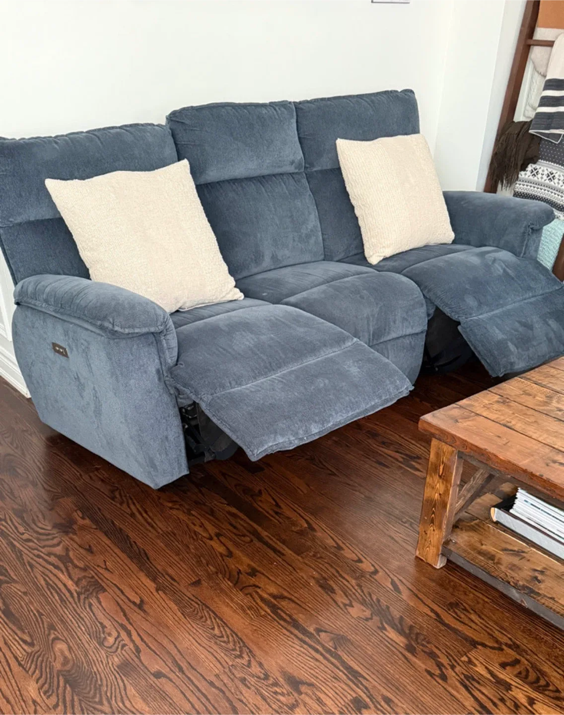 Lazy Boy Power Reclining Sofa Set image indicator(2)